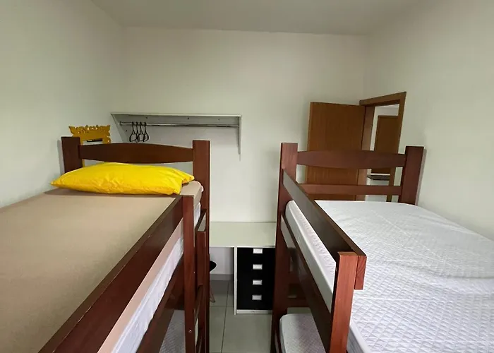 Apê Amarelo Ubatuba